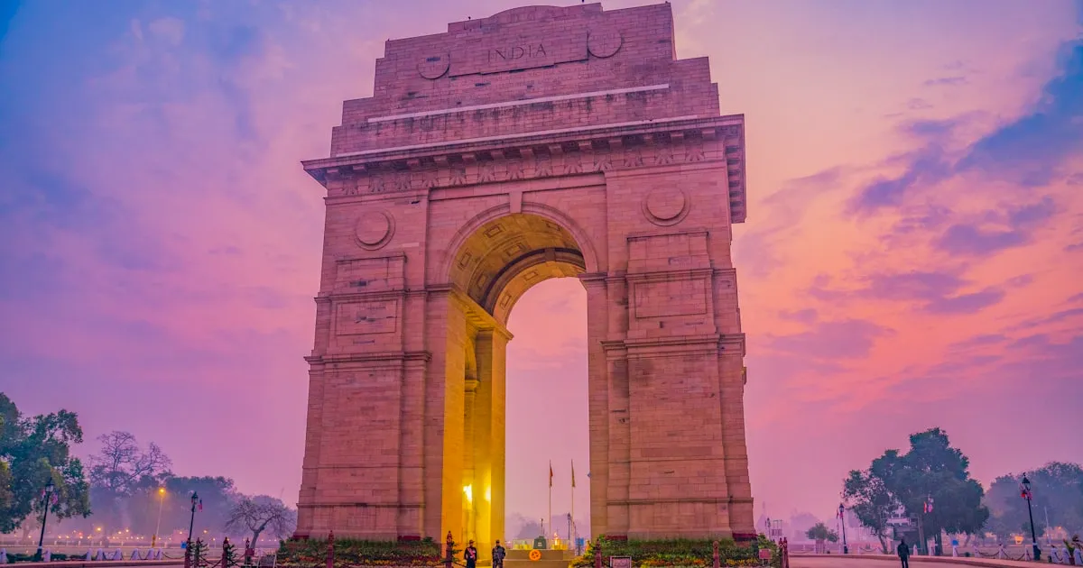 Mumbai skyline, foreign professionals require employment visas to work in India